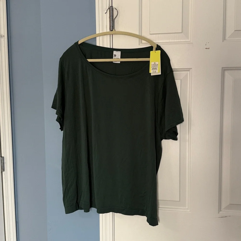NWT All in Motion Seamless core tee dark green 3x - Picture 3 of 3
